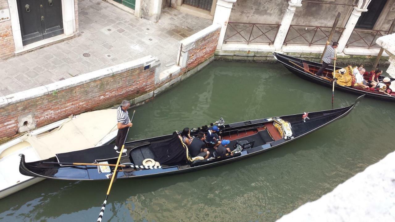 Appartamento Perla Venesia Bagian luar foto